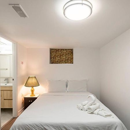 Simple & Tidy Private Rooms Τορόντο Εξωτερικό φωτογραφία