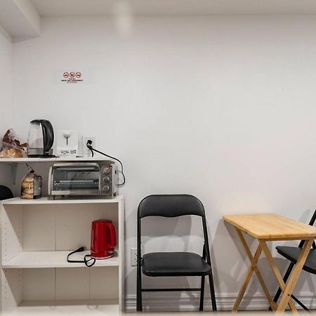 Simple & Tidy Private Rooms Τορόντο Εξωτερικό φωτογραφία