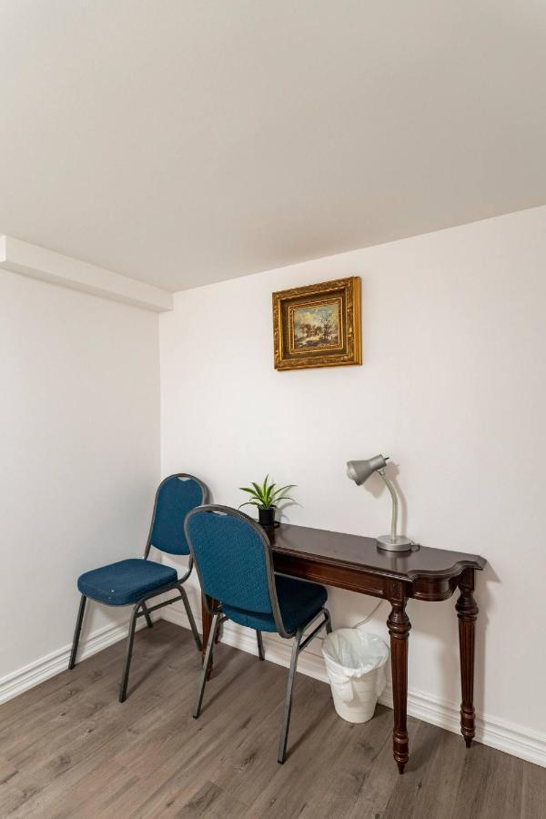 Simple & Tidy Private Rooms Τορόντο Εξωτερικό φωτογραφία