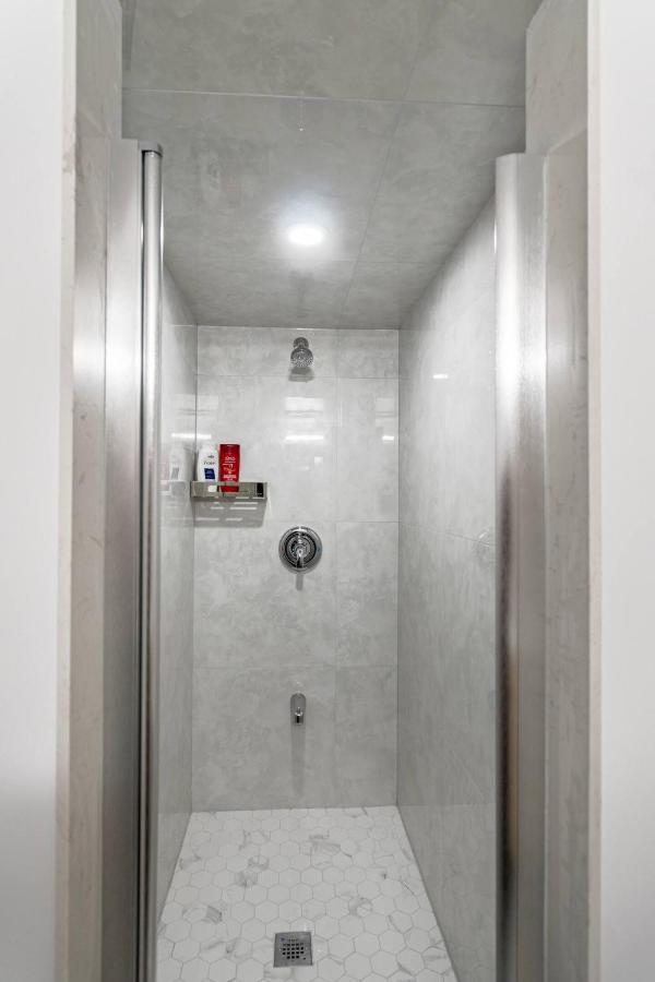 Simple & Tidy Private Rooms Τορόντο Εξωτερικό φωτογραφία